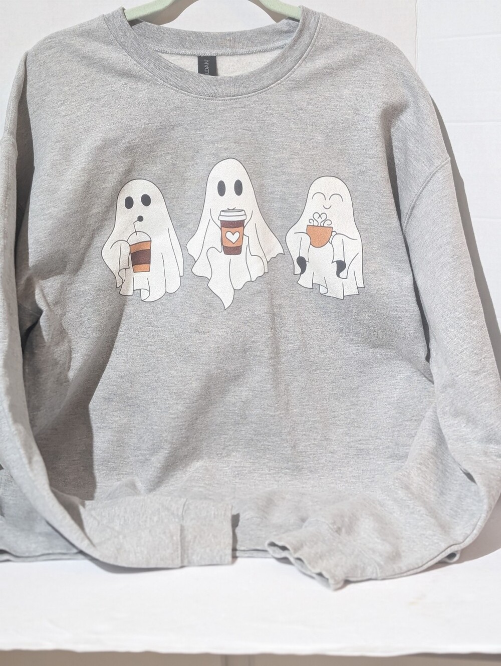Gildan Sz Large Gray Ghosts/ Coffee Graphic Crewneck Sweatshirt
